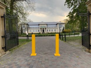 Słupek parkingowy blokujący U-12c | PEHD, 100 cm, na stopie, żółty